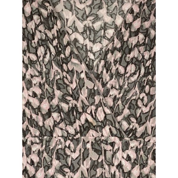 J. Jill Size L Faux Wrap Pink Gray Print 3/4 Sleeve V Neck lightweight Top - Picture 4 of 9